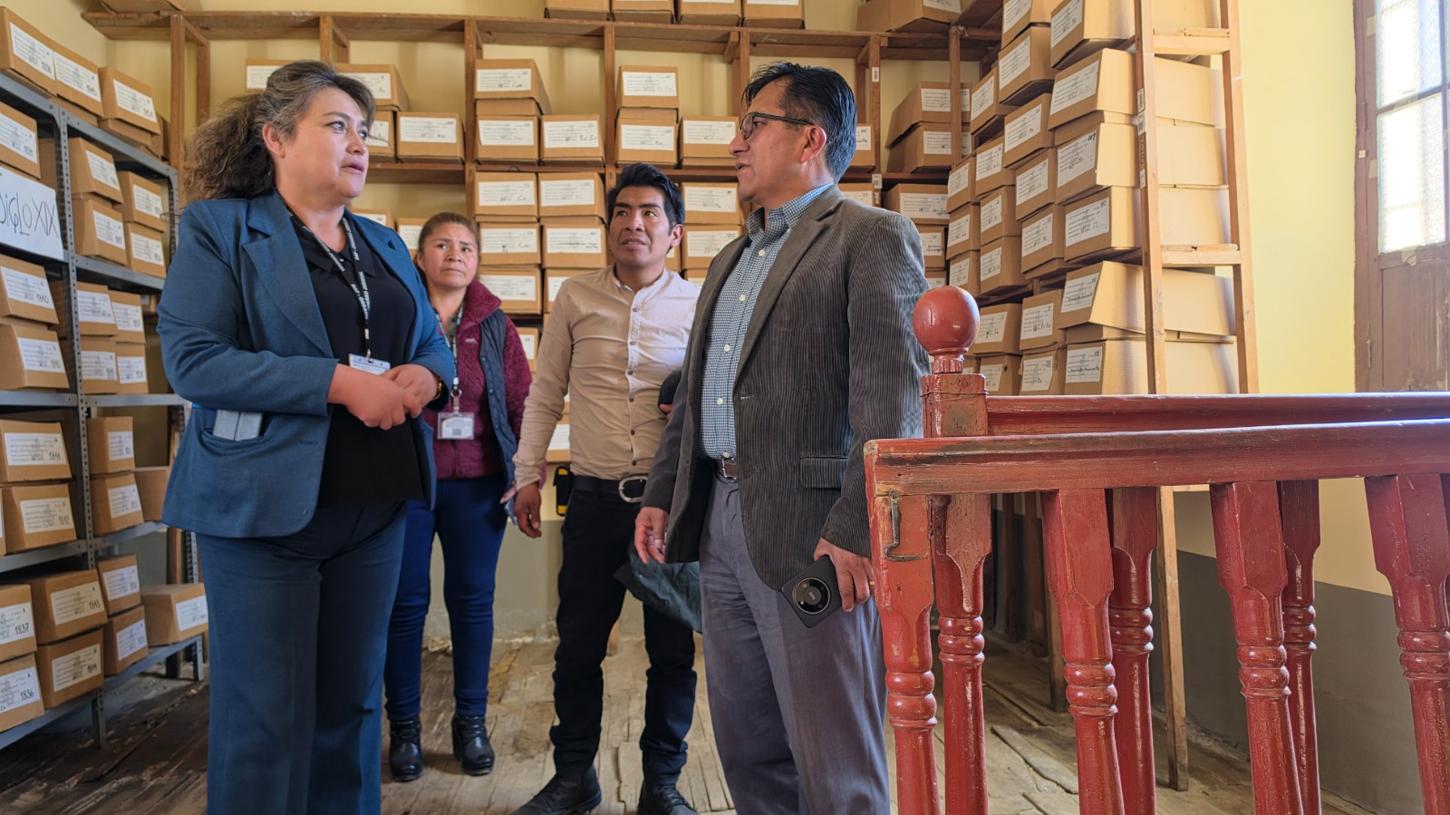 Magistrado Martínez impulsa gestiones para la consolidación de un centro archivístico judicial en Poopó